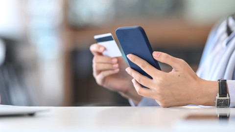 Smartphones: Το βασικό μέσο για πραγματοποίηση συναλλαγών σε διεθνές και εγχώριο επίπεδο