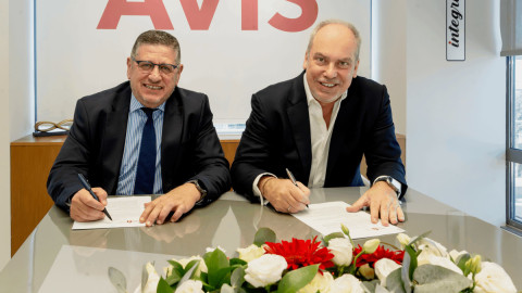 AVIS+&+AUEB.jpg